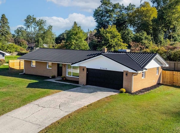 23608 River Manor Boulevard, Elkhart, IN 46516-6345