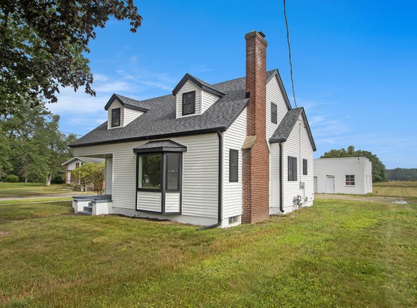 1203 E Centre Avenue, Portage, MI 49002