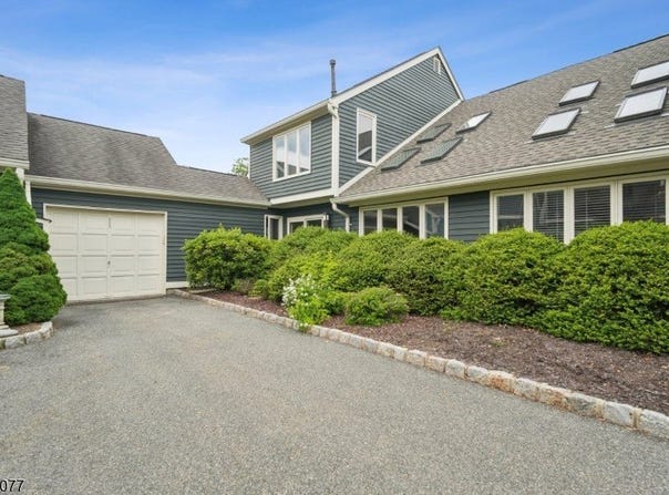 11 Village Dr Condo, Bernards Twp., NJ 07920-1339