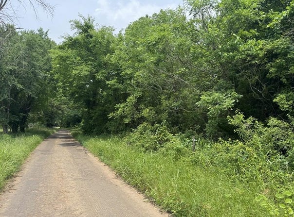 000 45030, Powderly, TX 75473