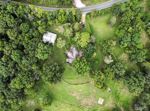 8646 State Road Ee, Dittmer, MO 63023