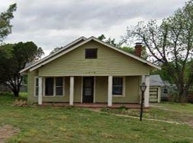 1318 S 16th Street, Chickasha, OK 73018