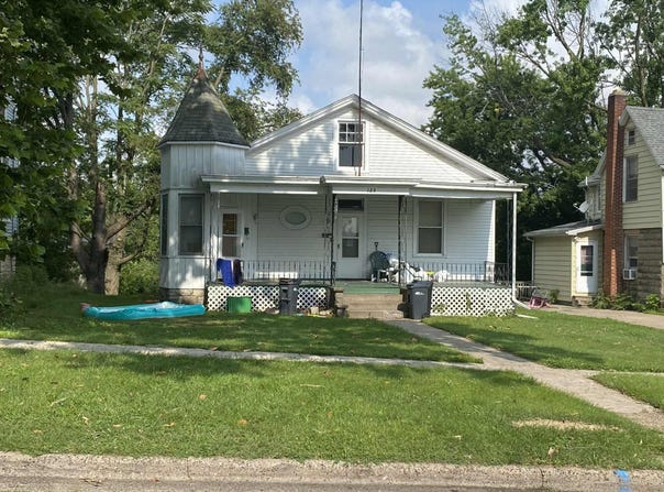 125 S 8Th Street, Burlington, IA 52601