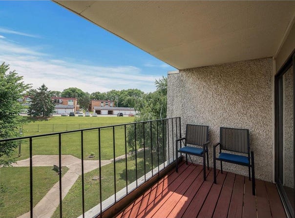 4130 Rahn Road, Eagan, MN 55122