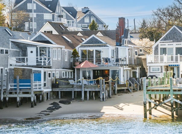 75 Commercial Street, Provincetown, MA 02657