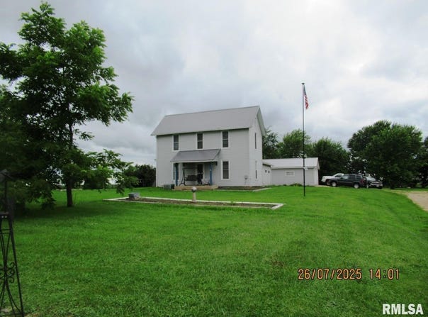719 Quincy Avenue, Clarence, IA 52216