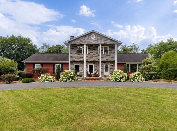 2073 HOWARDSVILLE TPKE, LYNDHURST, VA 22952