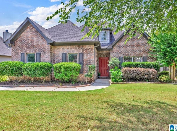 268 SILVER CREEK PARKWAY, ALABASTER, AL 35007