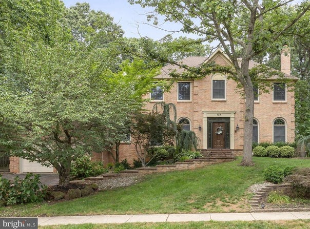 127 FORREST HILLS DRIVE, VOORHEES, NJ 08043