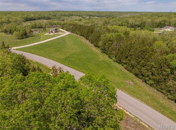 2692 Klor Lane, Innsbrook, MO 63390