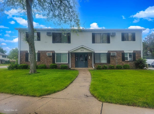 370 Echo Lane, Aurora, IL 60504