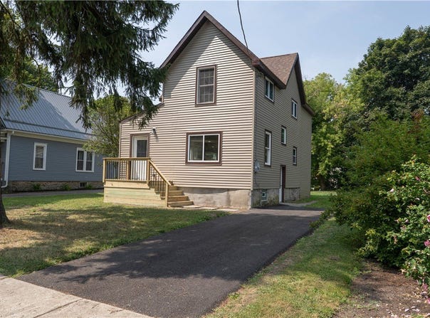 21 Benedict Street, Gainesville, NY 14530