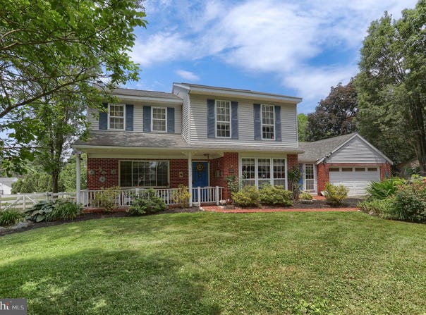 975 GROFF AVENUE, ELIZABETHTOWN, PA 17022