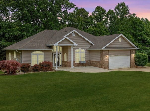 435 Cedar View Lane, Bedford, IN 47421-7252