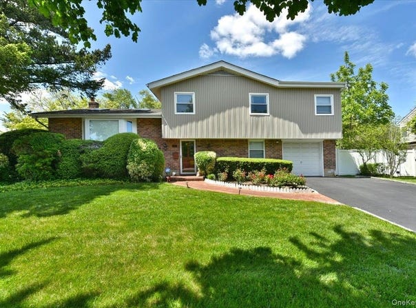 10 Orange Drive, Jericho, NY 11753