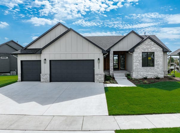 8499 W Pebble st, Maize, KS 67101