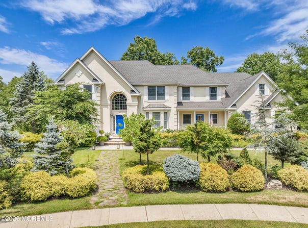 10 Bermet Court, Tinton Falls, NJ 07724