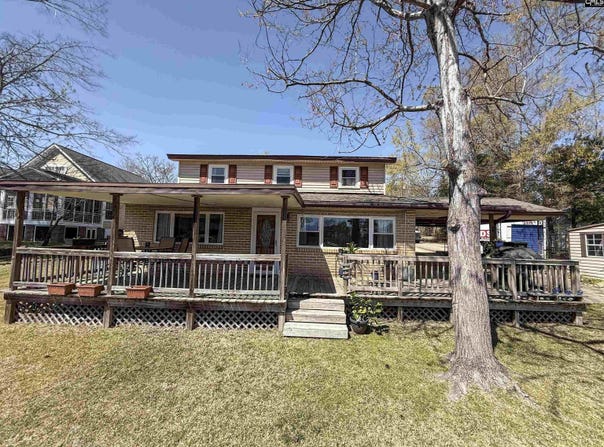 220 Old Cedar Pt, Chapin, SC 29036