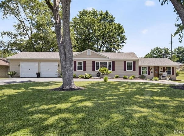3432 Adie Road, St Ann, MO 63074