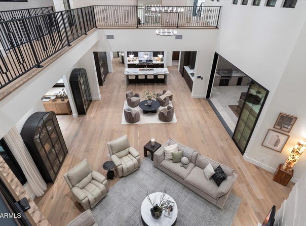 9735 E KEMPER Way, Scottsdale, AZ 85255