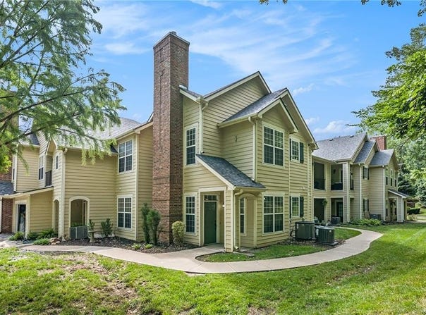 6414 W 51st Street, Mission, KS 66202