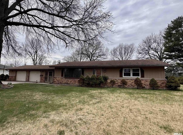 708 Jamie Lane, Macomb, IL 61455