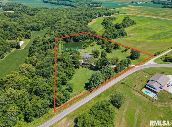 1541 Literberry Triopia Road, Arenzville, IL 62611