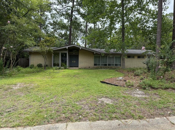 602 Longwood Ct., Hattiesburg, MS 39402