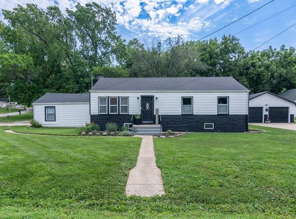 2111 N 85th Street, Kansas City, KS 66109