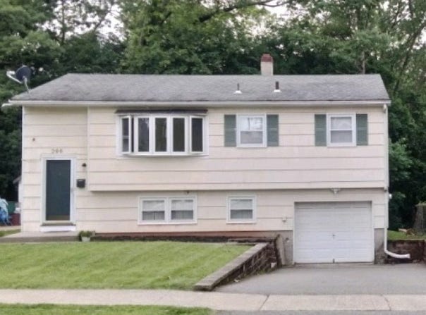 396 S 7Th Ave, Highland Park Boro, NJ 08904-2808