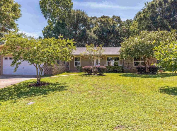4680 Evelyn St, Pace, FL 32571