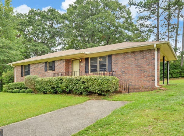 37 Cunningham, Hartwell, GA 30643