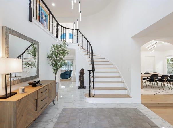 18857 Beechtree Lane, Porter Ranch, CA 91326
