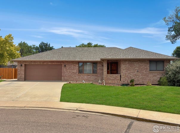 1630 Lincoln Ct, Longmont, CO 80501
