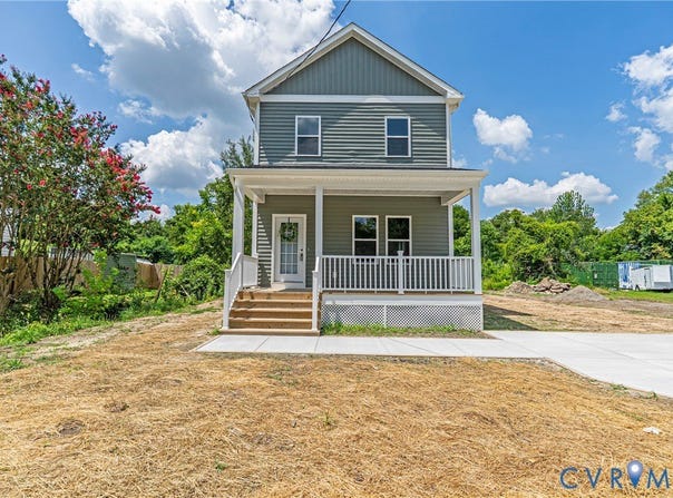 424  Byrne St, Petersburg, VA 23803