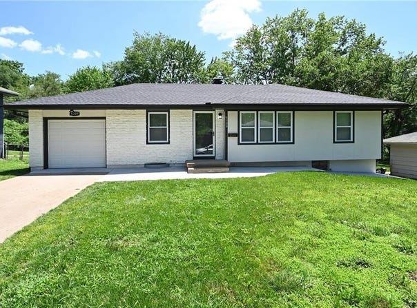 6309 E 102nd Terrace, Kansas City, MO 64134