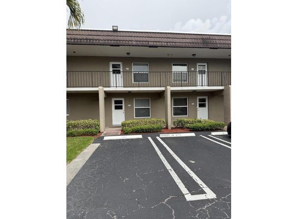 2755 Casita Way, Delray Beach, FL 33445