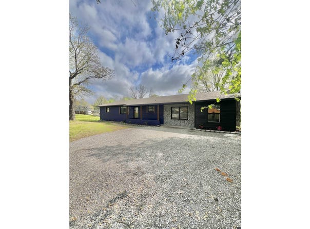 129 Virginia, Troy, TN 38260