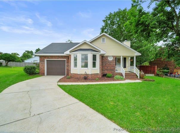5726 Walkabout Road, Hope Mills, NC 28348