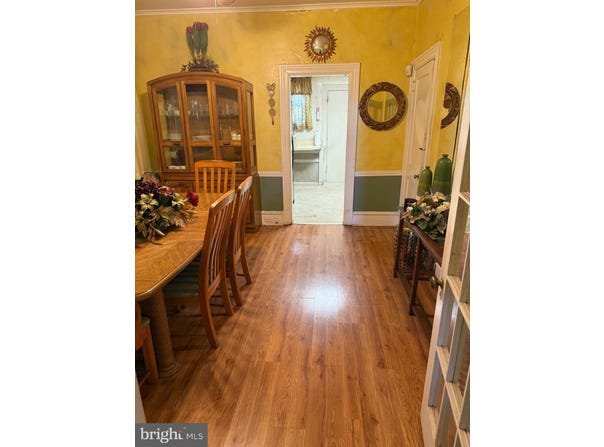 176 E PARKWAY AVENUE, CHESTER, PA 19013