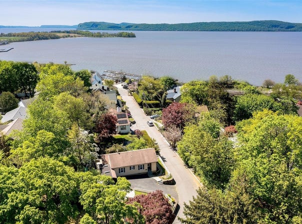 19 Hunter Street, Croton-on-Hudson, NY 10520