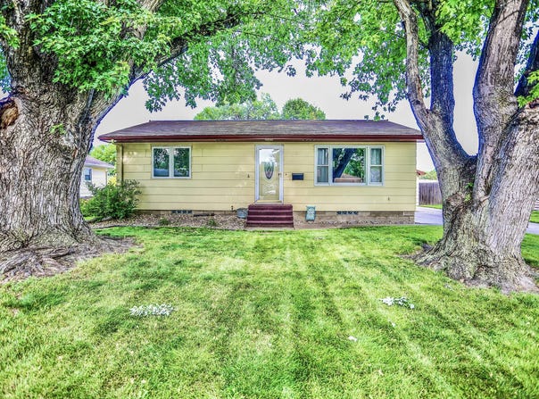 1224 N Penn Street, Aberdeen, SD 57401