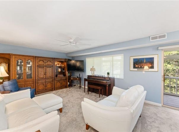 196 Old River Road, Lincoln, RI 02865