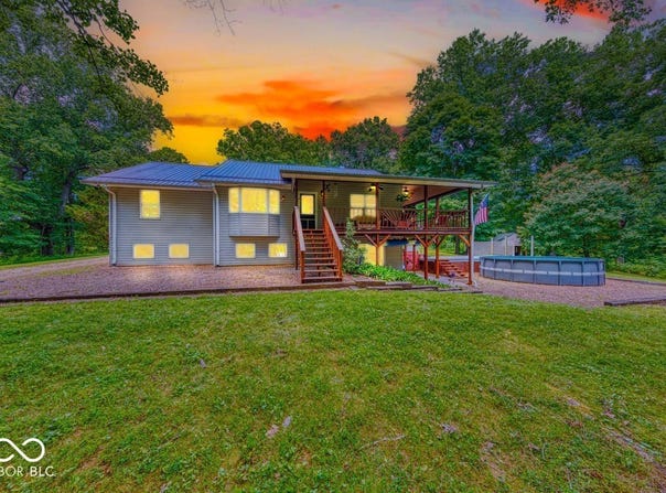 8910 Richarts Road, Morgantown, IN 46160
