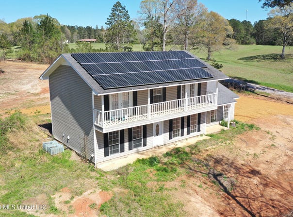 2101 NE Highway 44, Summit, MS 39666