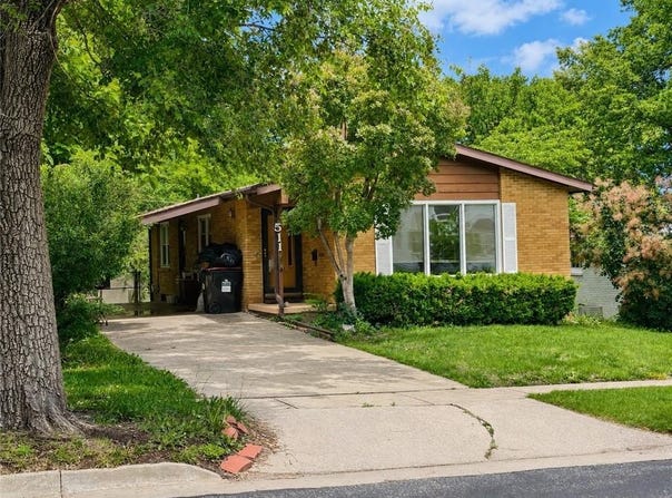 511 Broad Street, Warrensburg, MO 64093