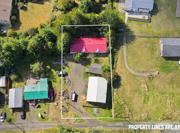 63234 SUNRISE Rd, CoosBay, OR 97420