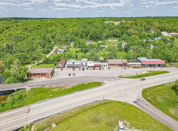 13075 U.S. 54, Mack's Creek, MO 65786