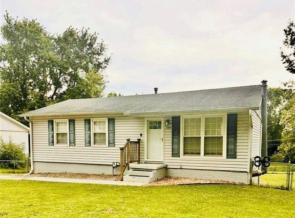 5406 Cranberry Hill Circle, St Joseph, MO 64503