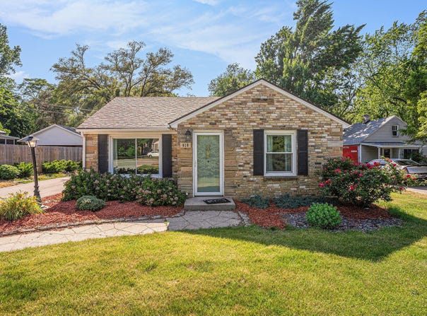 810 136th Avenue, Holland, MI 49424